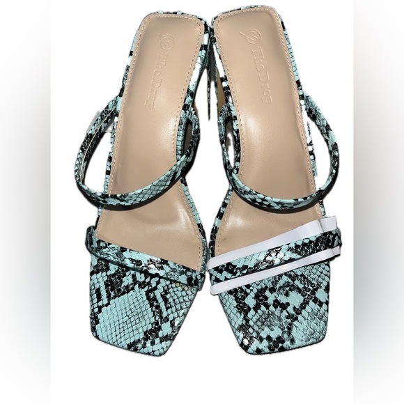 The Drop Avery Teal Snake Sandal Heels, NWT, Size 6 - Picture 3 of 6